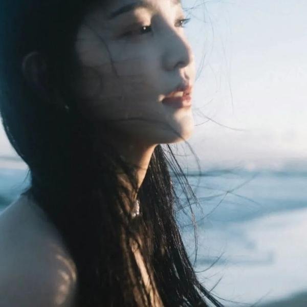 阳光下游